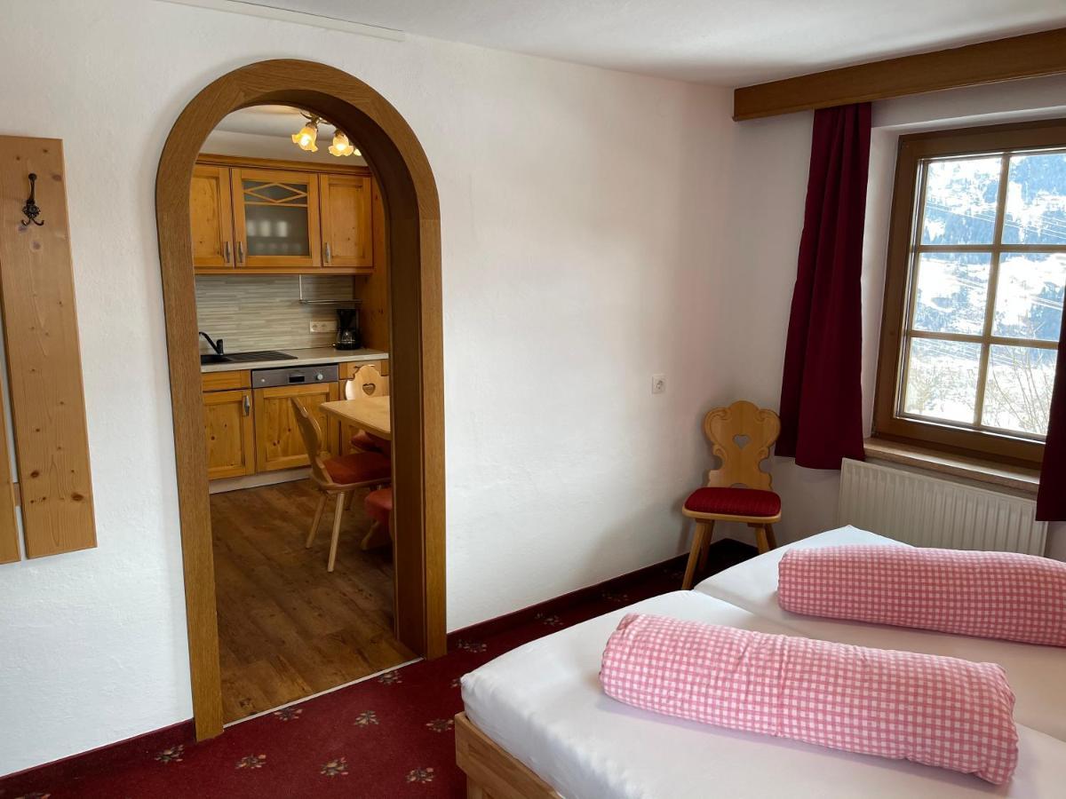 Der Waidachhof Zillertal Apartment Hainzenberg Bagian luar foto